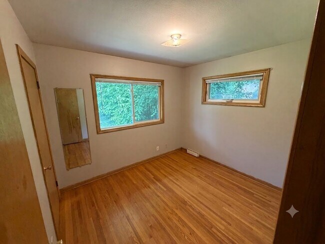 Building Photo - 5612 Minnetonka Blvd