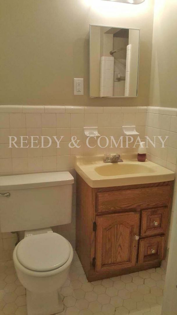 Building Photo - 5227 Marynelle St