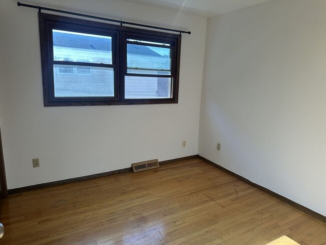 Building Photo - 4356-4358 S. Iowa Ave