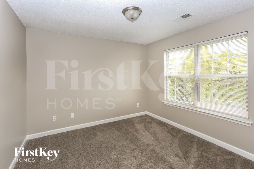 Building Photo - 12106 Chantress Ln