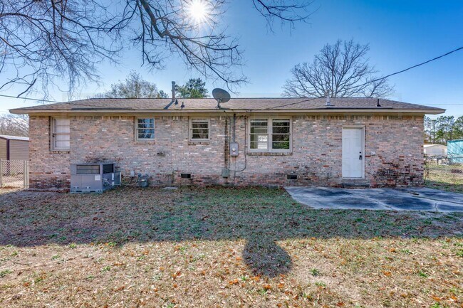 Building Photo - Updated 3/1 in Blythewood