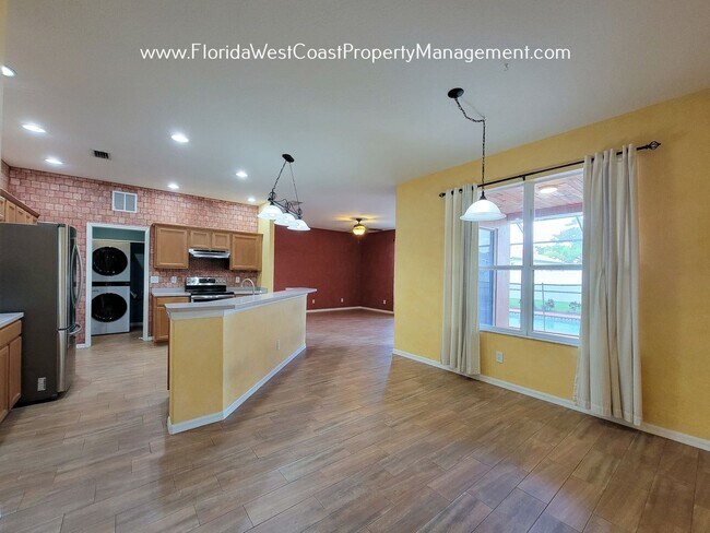 Building Photo - LARGE PARRISH POOL HOME! FENCED YARD! PET FRIENDLY! AVAILABLE FOR JUNE! LONG TERM LEASE!