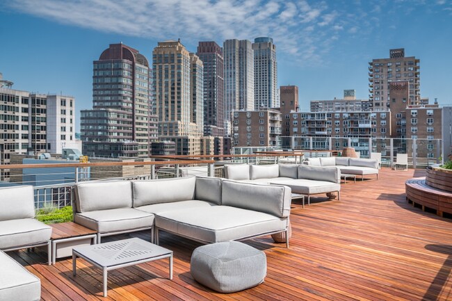 Building Photo - 101 West End Ave