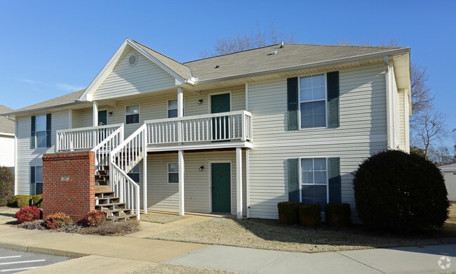 Primary Photo - Eagle Pointe Apartments