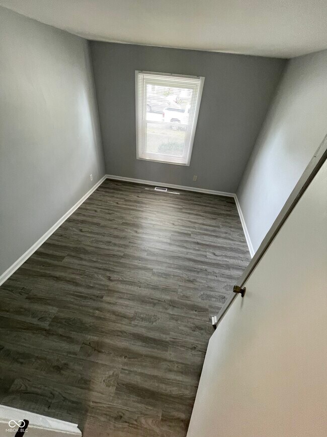 Building Photo - 7848 Souter Dr