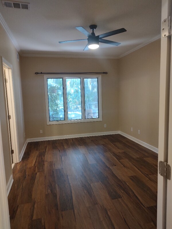 Building Photo - 304 Holly Hill Rd