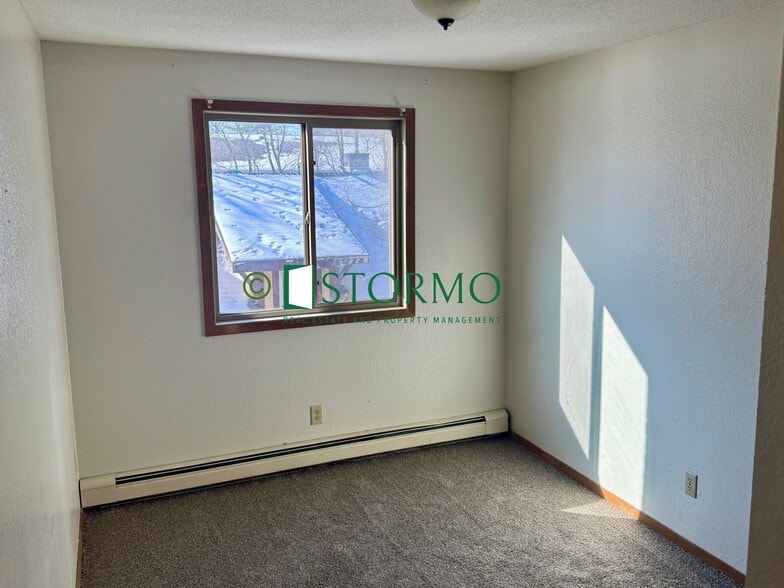 Building Photo - 1311 6th Ave S