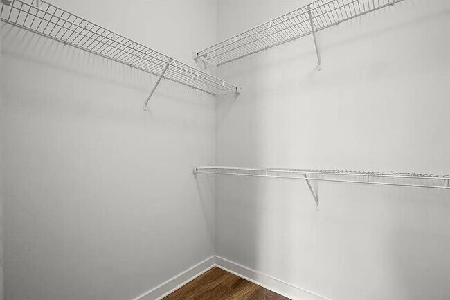 Building Photo - 1900 Barton Springs Rd