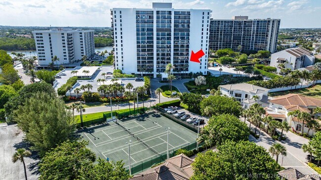 Building Photo - 4748 S Ocean Blvd