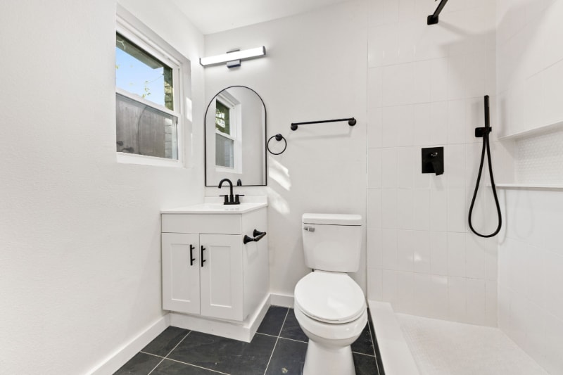 Building Photo - 608 Blueberry Blvd