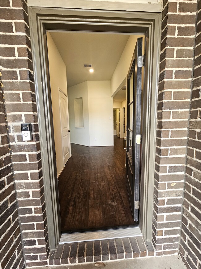 Building Photo - 17439 Chester Valley Trail