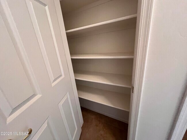 Building Photo - 13268 E Mesquite Flat Spring Dr