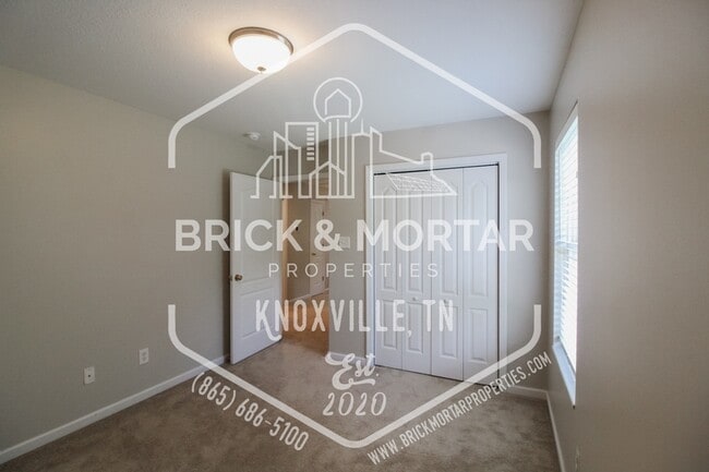 Building Photo - 3718 Sean Grove Way