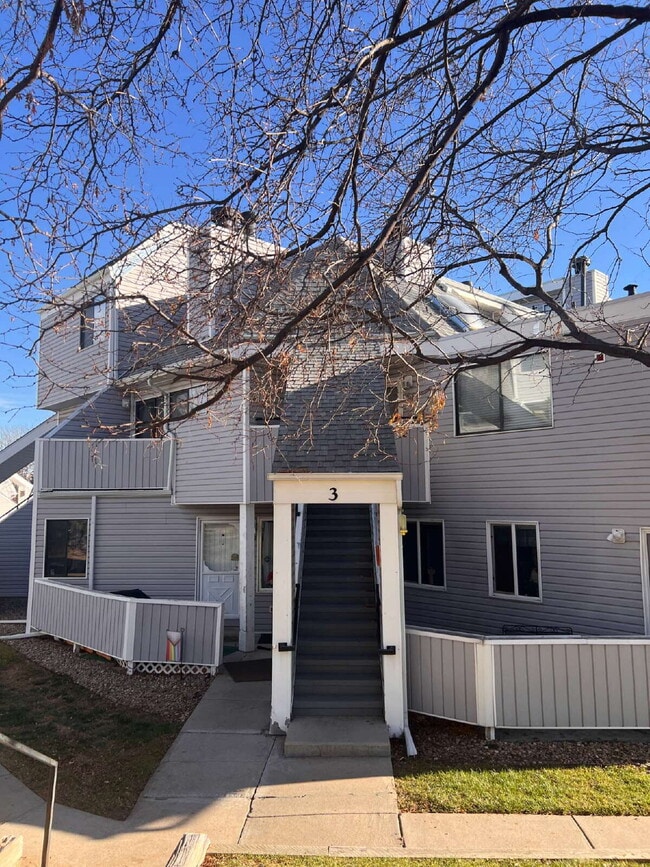 Building Photo - Newly Renovated 1-Bedroom 1-Bath Condo in Thornton! 2-Balconies, 1-Reserved Parking Spot.