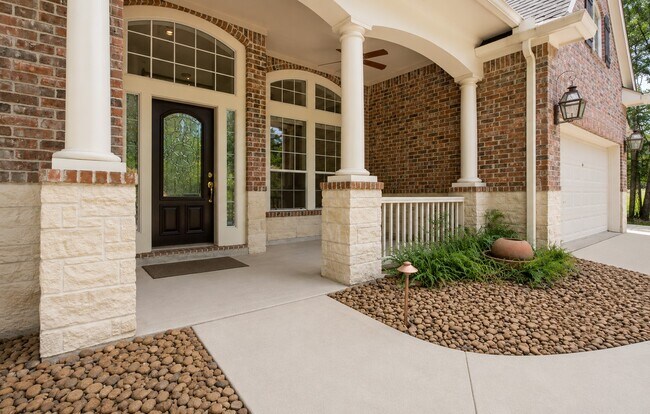 Building Photo - 18 Degas Park Dr