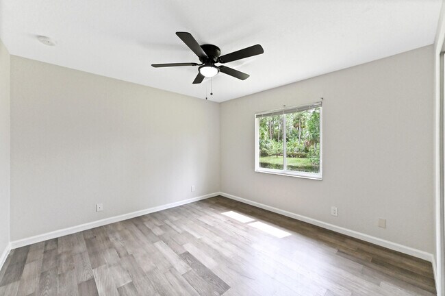 Building Photo - 17682 84th Ct N