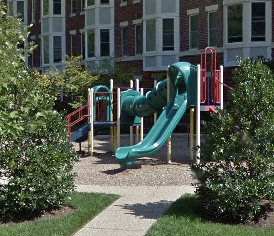 Building Photo - 7981 Vigne Ct