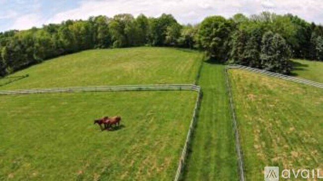 Building Photo - 000 River Rd