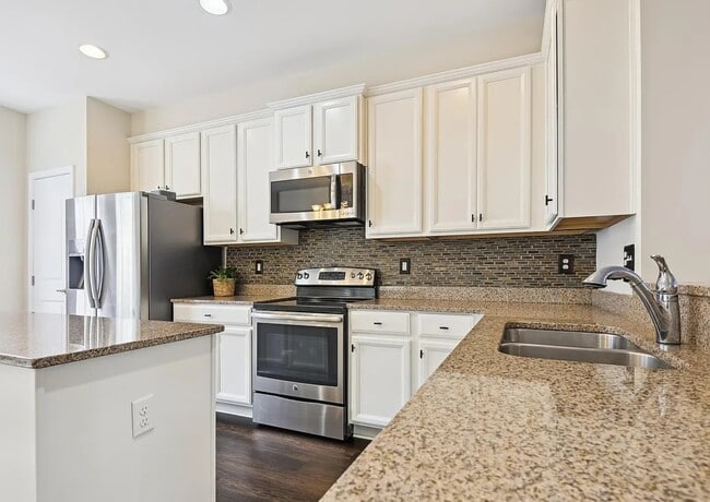 Building Photo - 4511 Foster Ave