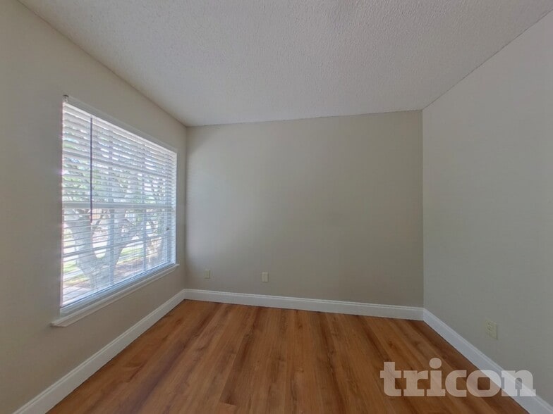 Building Photo - 10629 Satinwood Cir