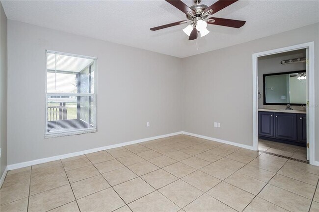 Building Photo - 36 Bolton Ct