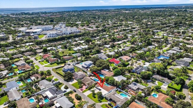 Building Photo - 714 SW 25th Ave