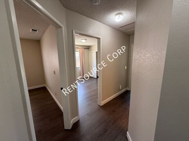 Building Photo - 44249 Halcom Ave