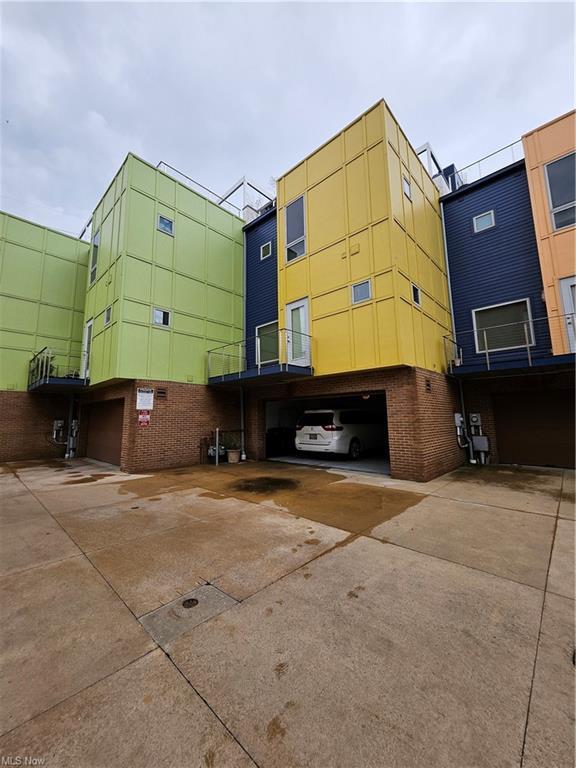 Building Photo - 11803 Euclid Ave