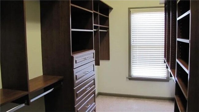 Building Photo - 6556 Bennington Bluff Ct