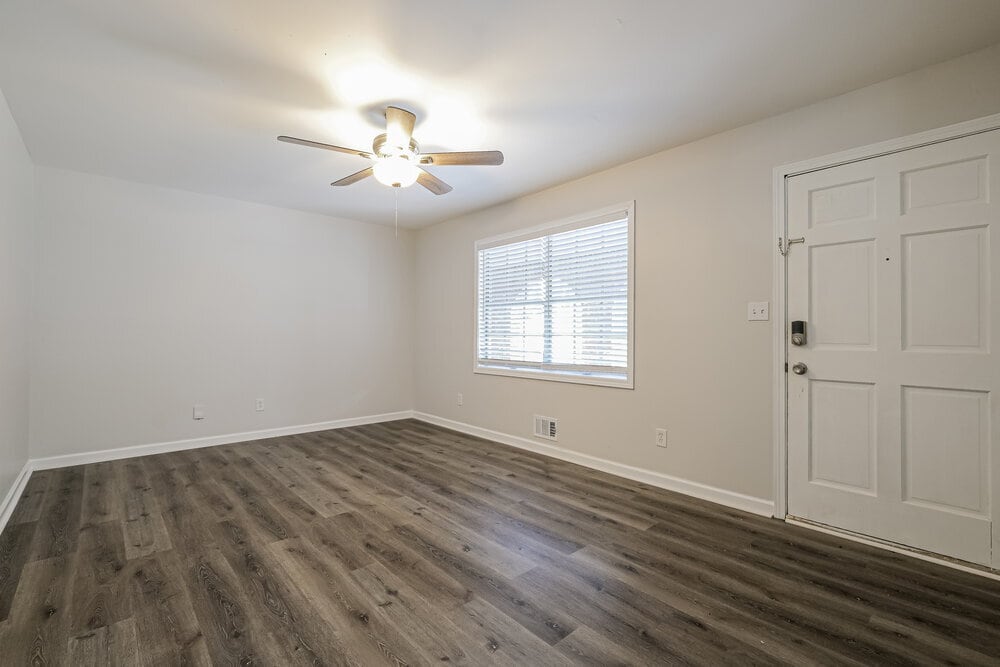 Building Photo - 2255 Emerald Castle Dr