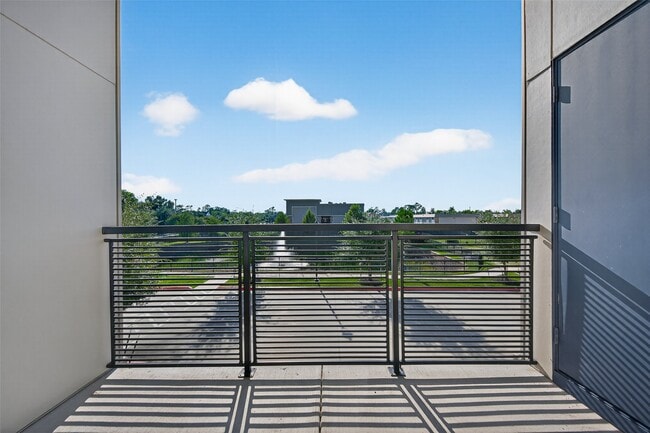 Building Photo - 6804 Westview Dr