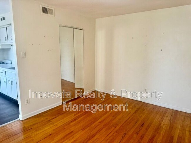 Building Photo - 9513 Hoff St