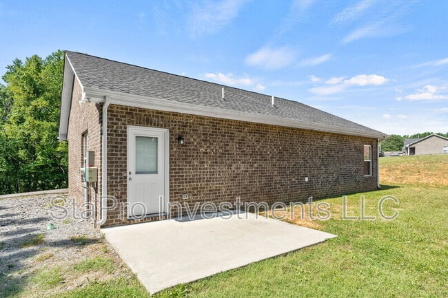 Building Photo - 73 McMurtry Rd