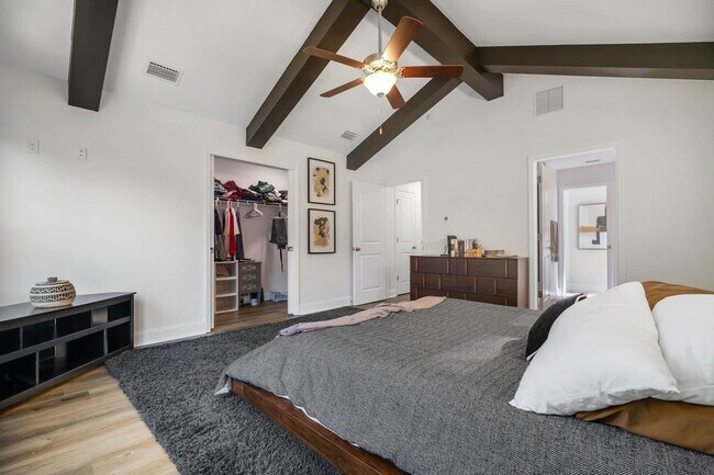 Building Photo - 458 Grand Oaks Rd