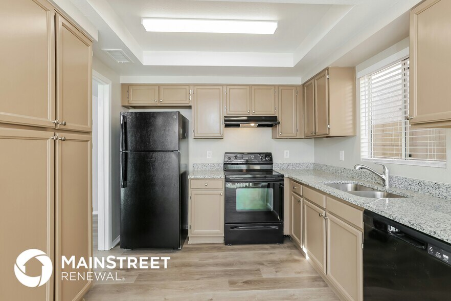 Building Photo - 4461 W Tonto Rd