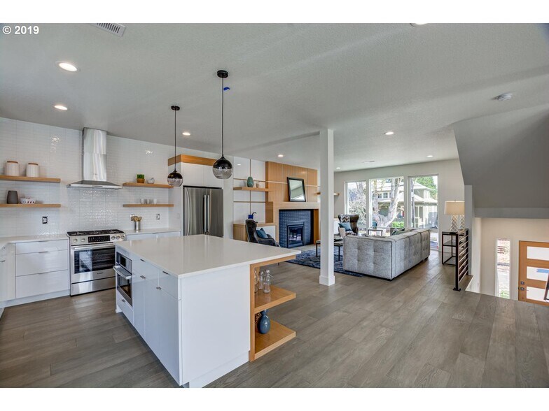 Building Photo - 2873 SE 41st Ave