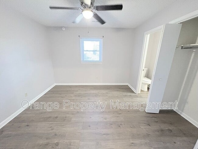 Building Photo - 212 Pelican Ln