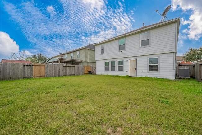 Building Photo - 13510 Dahlia Green Way
