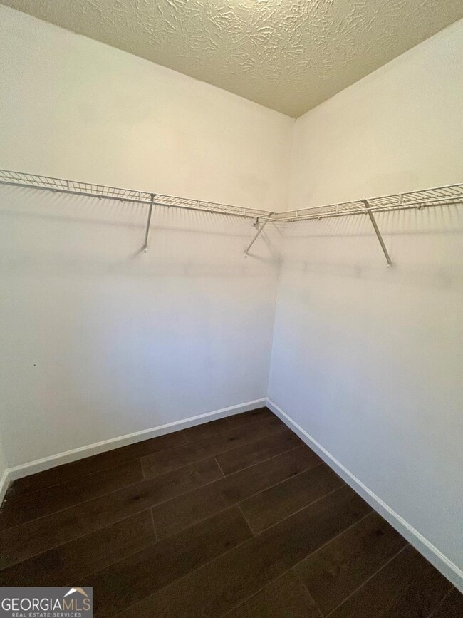 Building Photo - 4201 High Park Ln