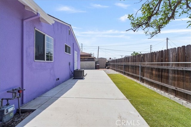 Building Photo - 665 Larimore Ave