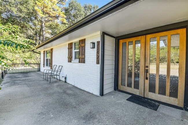 Building Photo - 31423 Reids Prairie Rd