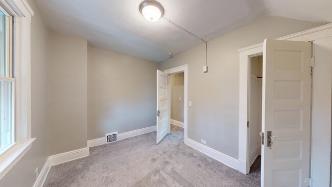 Building Photo - LEASE TO OWN your home! - 3 Bed / 1 Bath i...