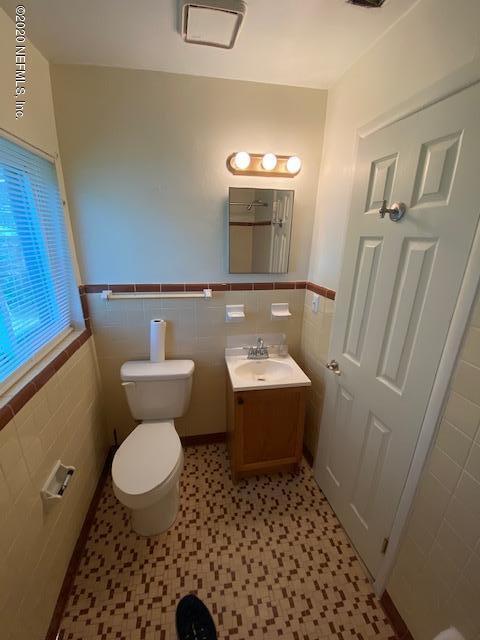 Building Photo - 6531 Solandra Dr