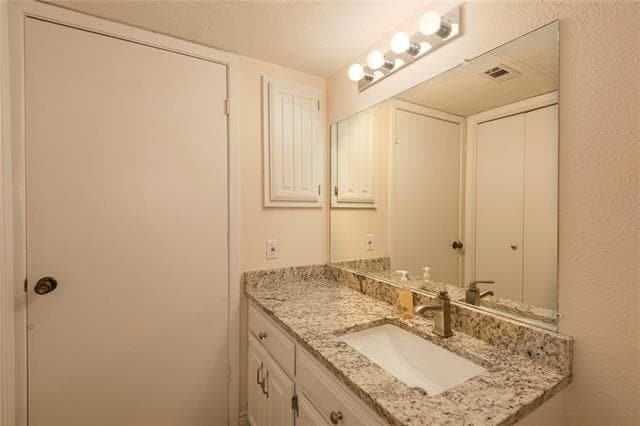 Building Photo - 5626 Preston Oaks Rd