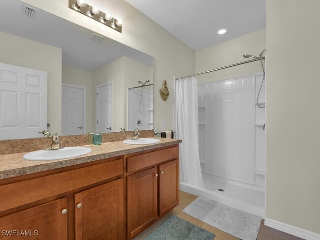 Building Photo - 3446 Acapulco Cir