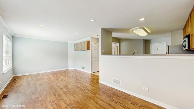 Building Photo - 273 Wildmeadow Ln