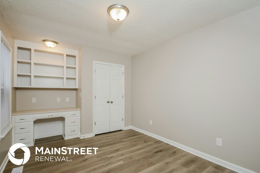 Building Photo - 86 Sommerset Dr