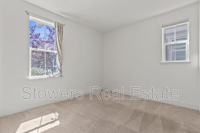 Building Photo - 2012 Confidence Wy