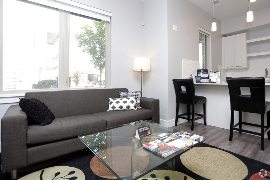 Interior Photo - Park East