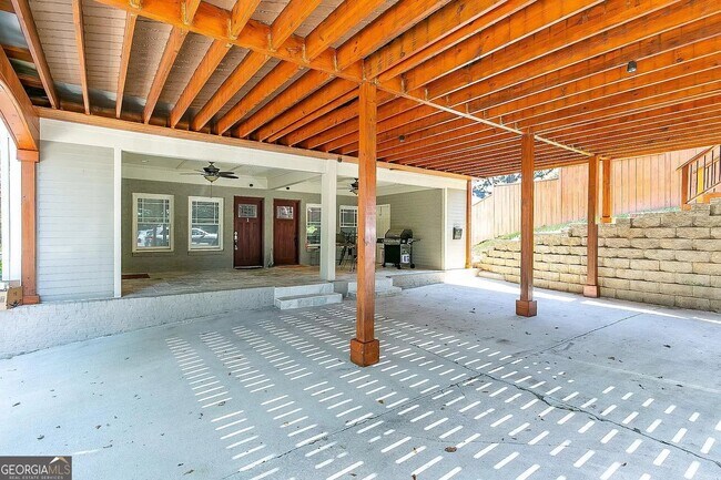 Building Photo - 1282 Monroe Dr NE